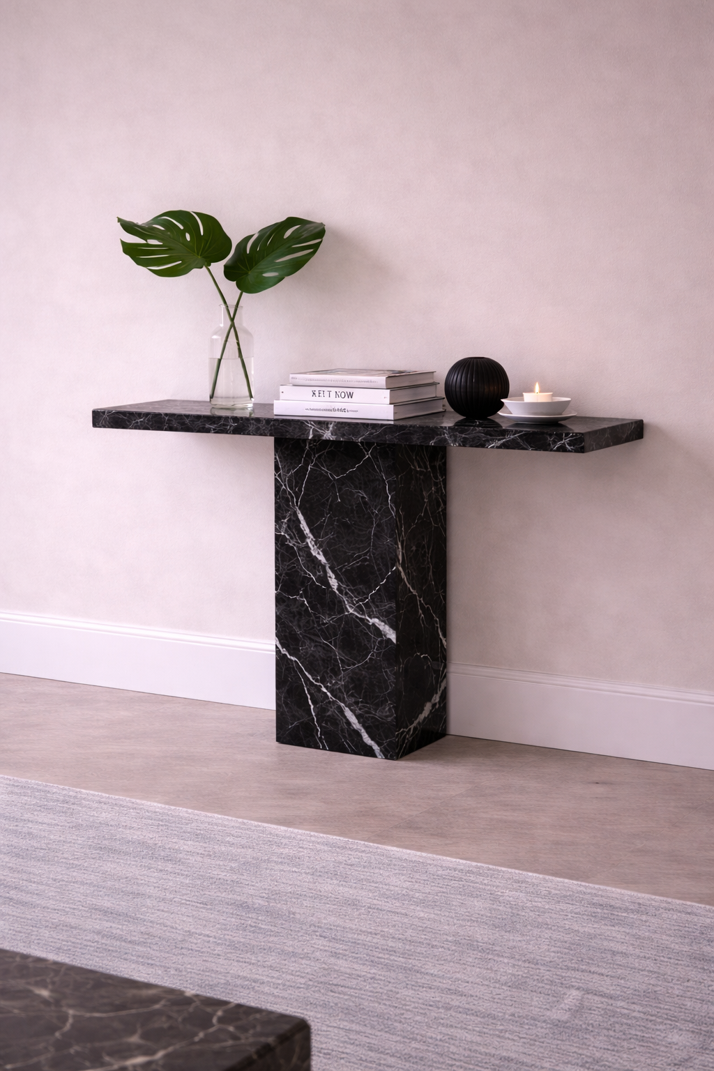 The Tee in Nero Marquina